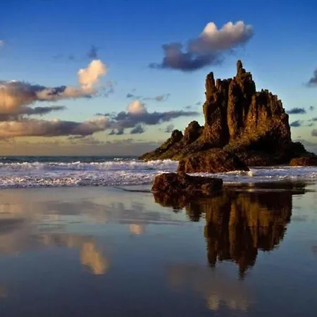 Magical Cave App. & Ocean View Terrace * Santa Cruz de Tenerife